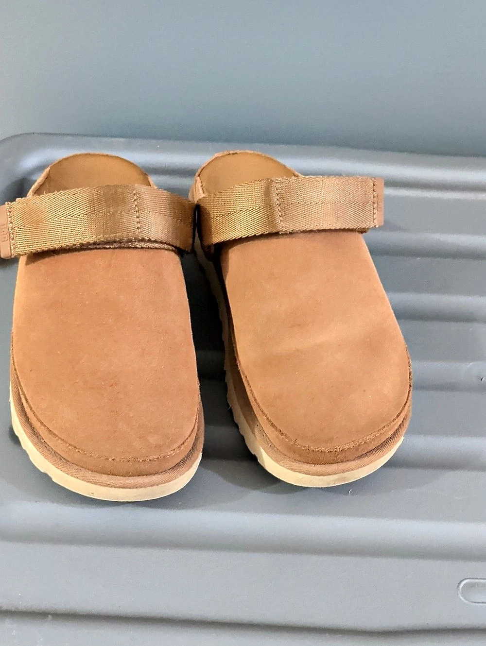 UGG Goldenstar Leather Slides Brown US 7
